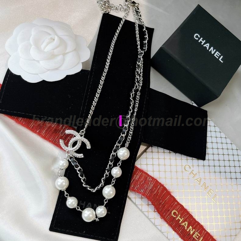 Chanel Necklaces 386